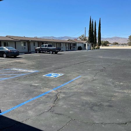 Palm Inn Mojave Bagian luar foto