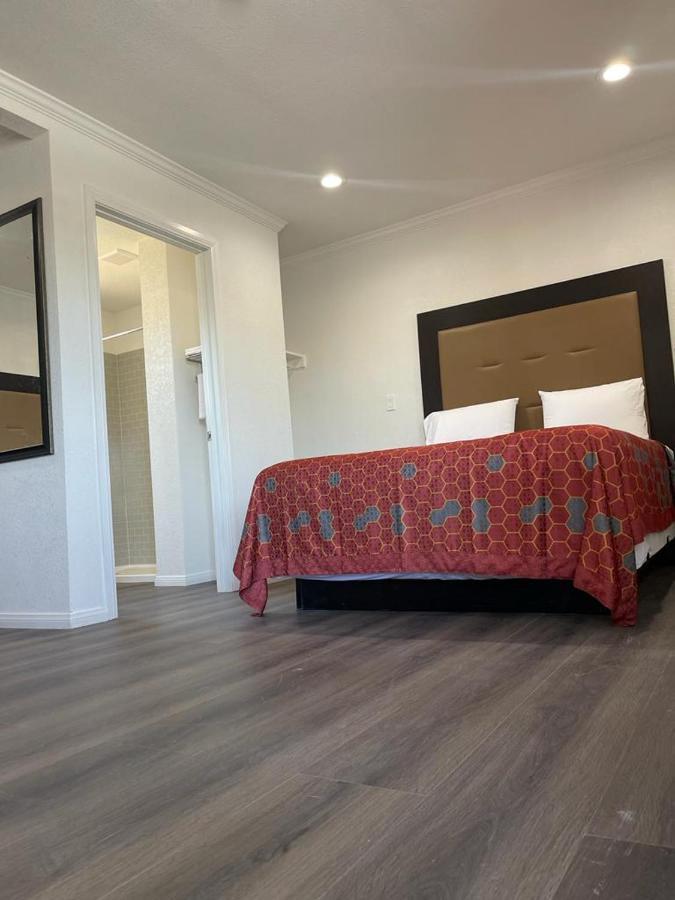 Palm Inn Mojave Bagian luar foto