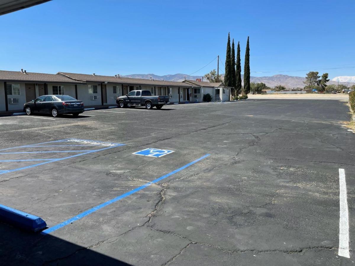 Palm Inn Mojave Bagian luar foto