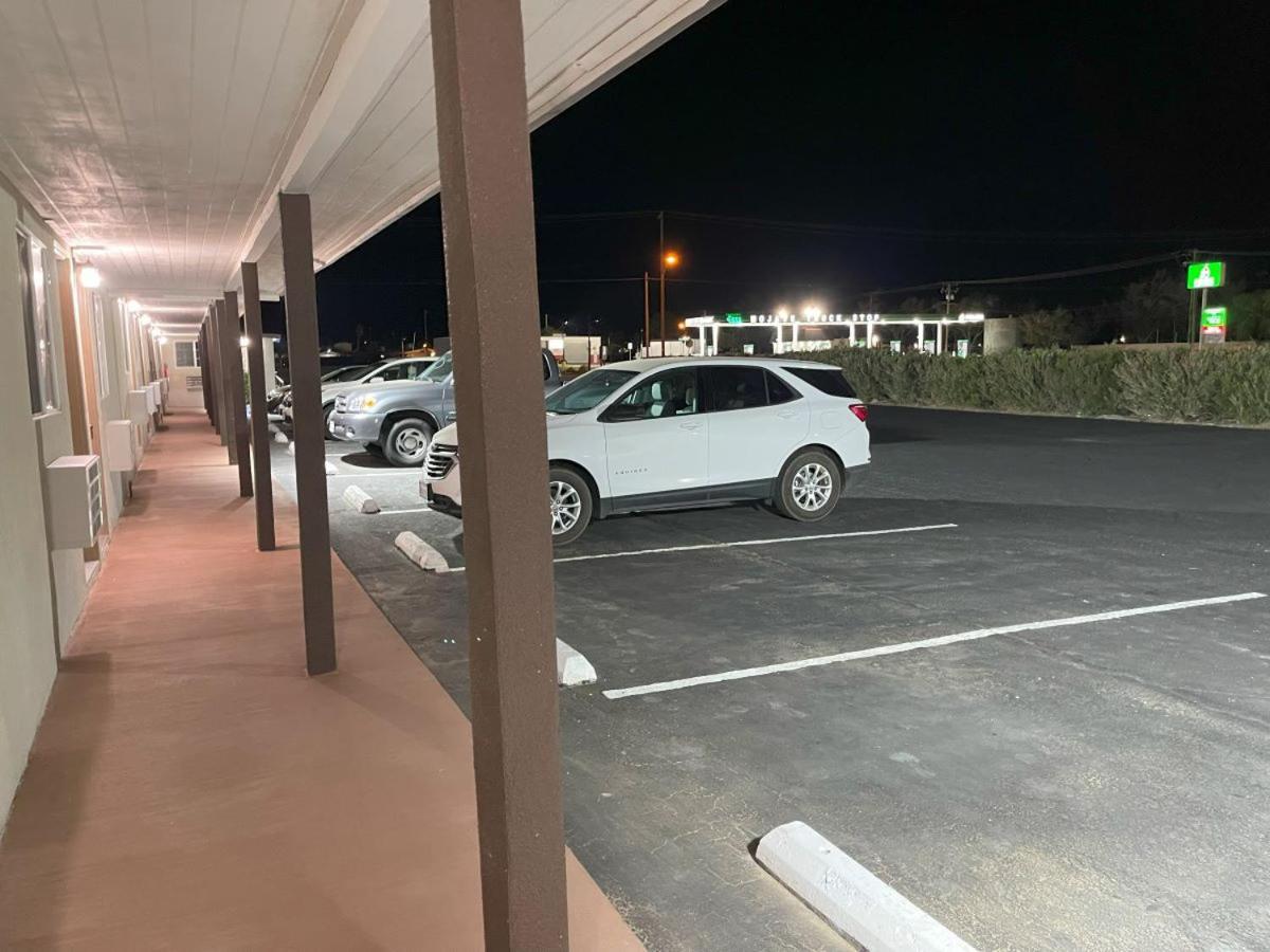 Palm Inn Mojave Bagian luar foto