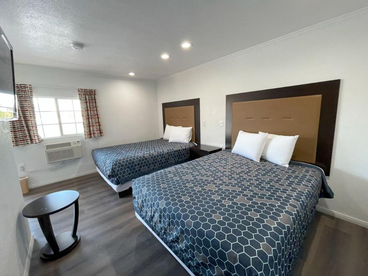Palm Inn Mojave Bagian luar foto